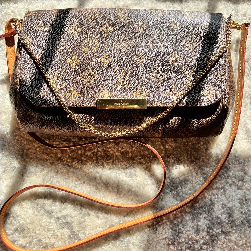 AUTHENTIC Louis Vuitton Favorite MM